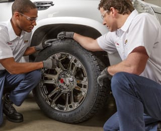 flat tire repair near bloomington il